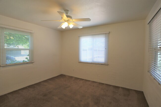 Photo - 226 Camellia Way