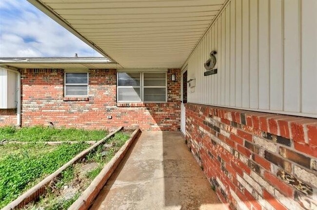 1001 Hampton Rd