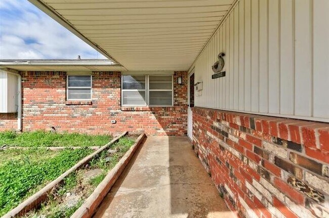 Photo - 1001 Hampton Rd