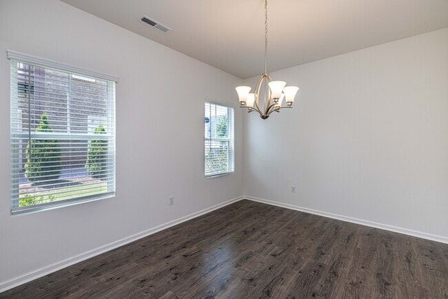 Photo - EAUTIFUL NEW 3 Bedroom Townhome in Bonterr...