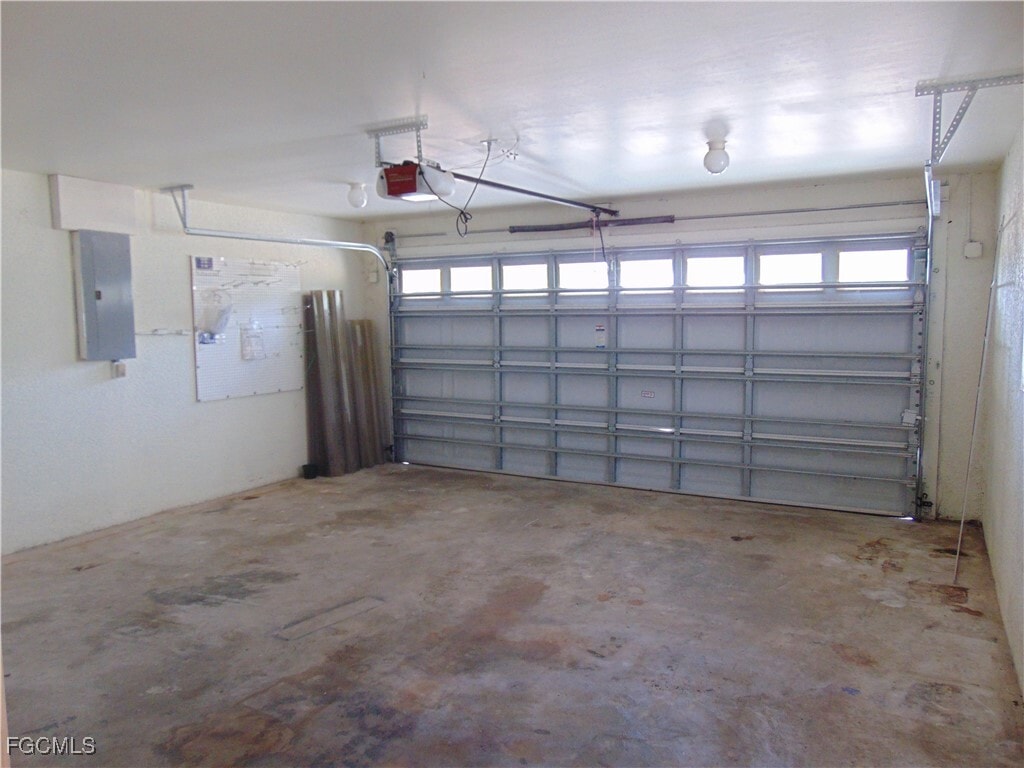 Photo - 713 Caloosa Estates Dr