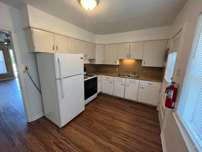 Photo - 910 Ohio Ave Unit #2