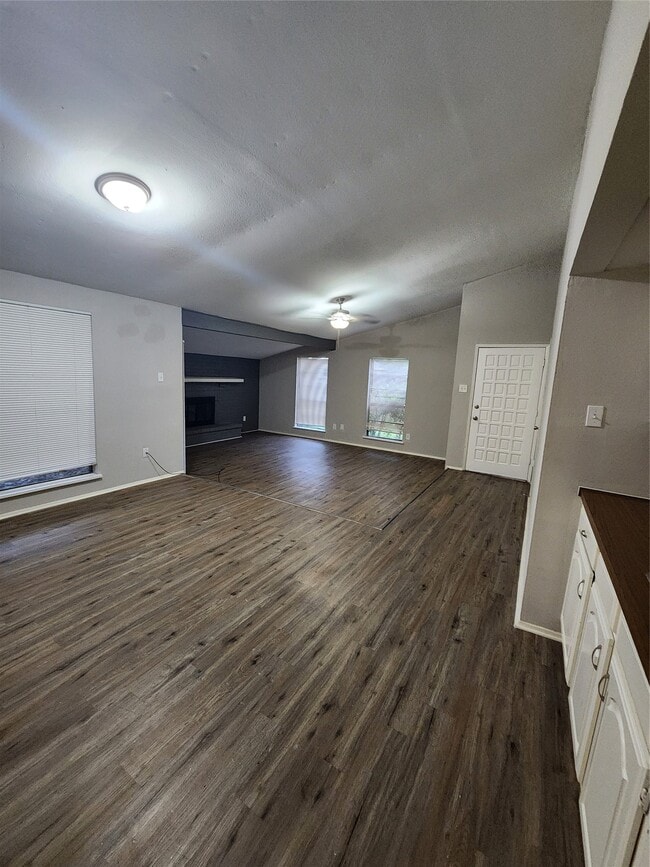 Photo - 3822 Broken Elm Dr
