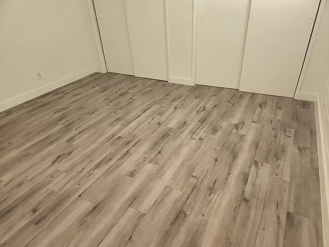 STUNNING 2 BEDROOMS AND 1 BATHROOM UNIT FOR LEASE
