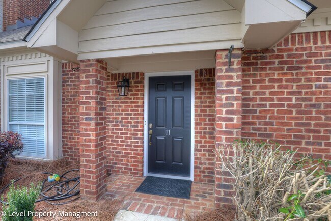 Photo - Students welcome!! 3/2 Near University of South Alabama