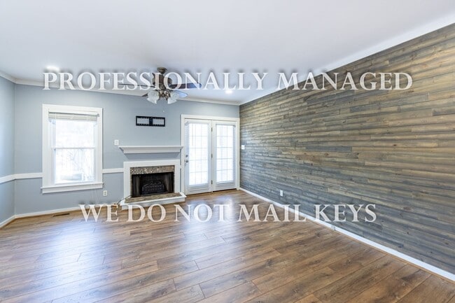 Photo - 113 Willow Oaks Ct