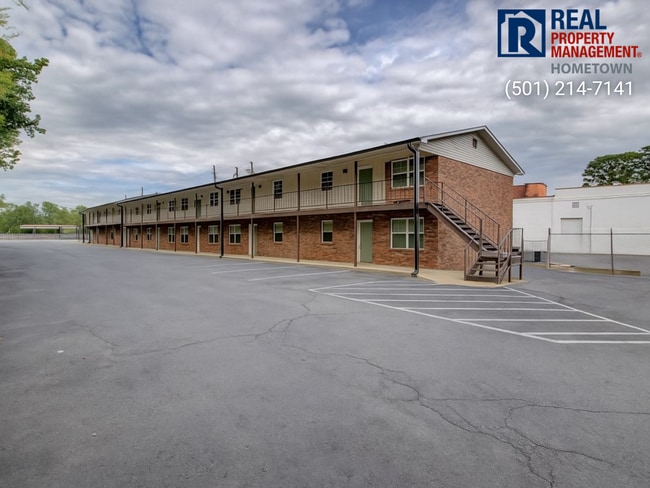 Building Photo - 3415 Town Country Ave Unit A7 Rental