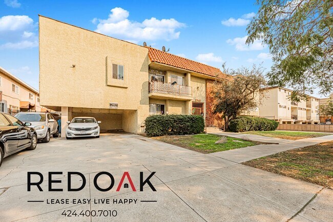 Photo - ~2 Weeks FREE~ Spacious Studio with Includ... Unit 5