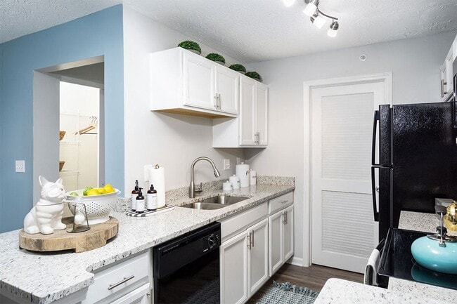 Grandview Summit Apartments