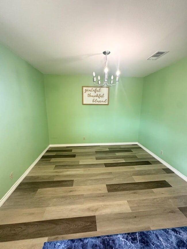 Photo - Cozy 3/1.5 Ready To Rent ASAP