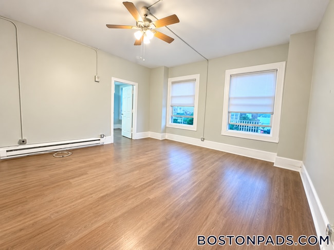 50 Franklin St Unit 710