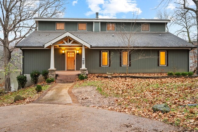 Building Photo - Luxury Living on the River — Your Dream Home Awaits