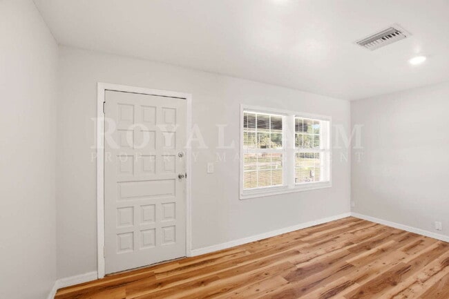 Photo - 2/1 Retreat in North Fort Myers: Apartment Life Called. We Didn't Answer. Unit A, North Fort Myers, FL 33916