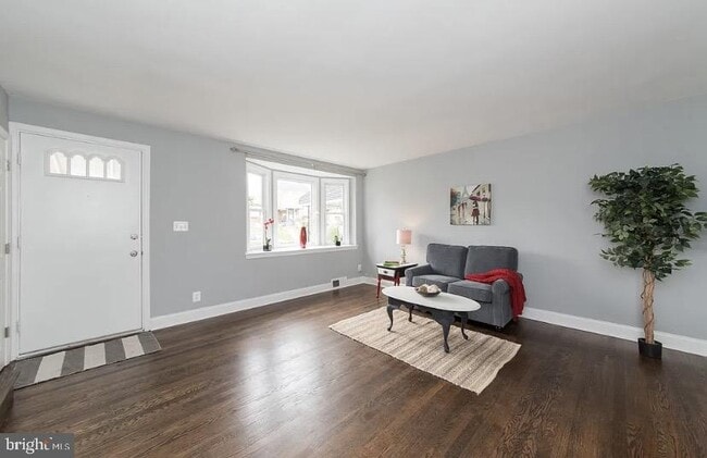 Photo - 1224 Winston Ave