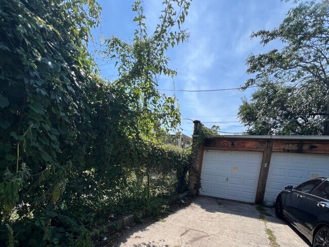 Photo - 7412 S South Shore Dr Unidad 3