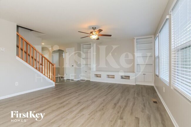 Photo - 5328 Vly Vw Dr