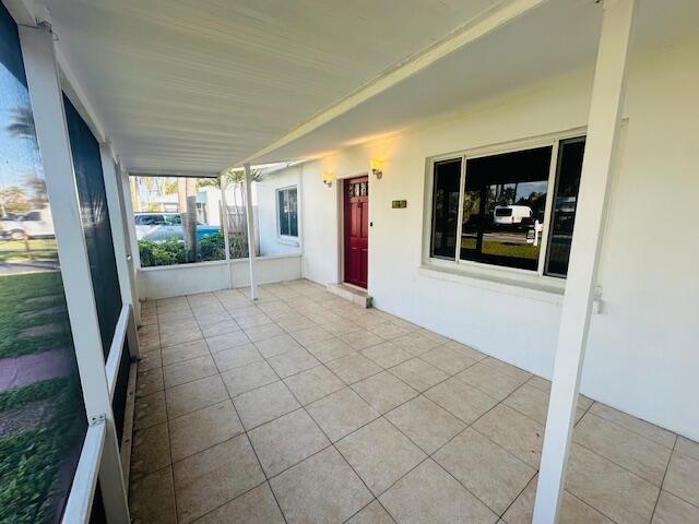 Photo - 640 Oak St