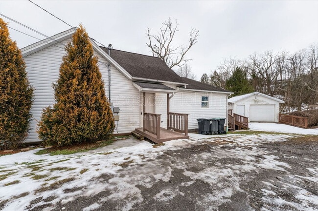 Photo - 127 Haymond Hwy