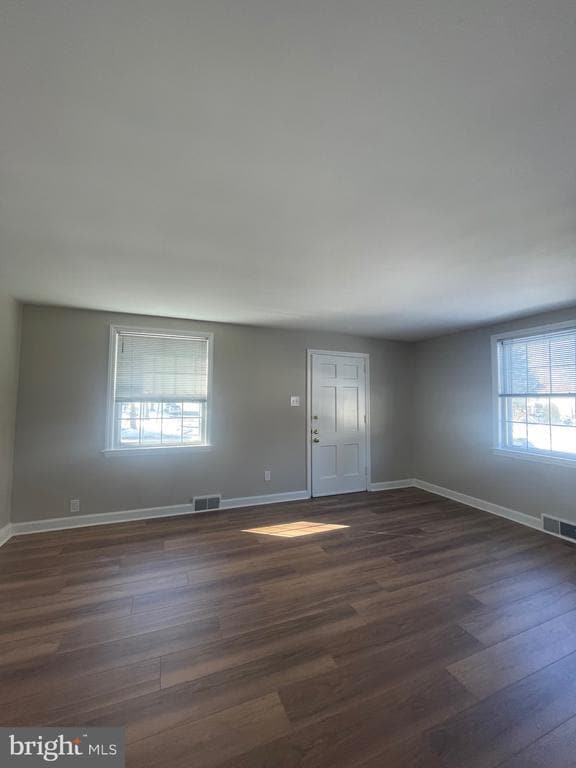 Building Photo - 1917 Winton Ave