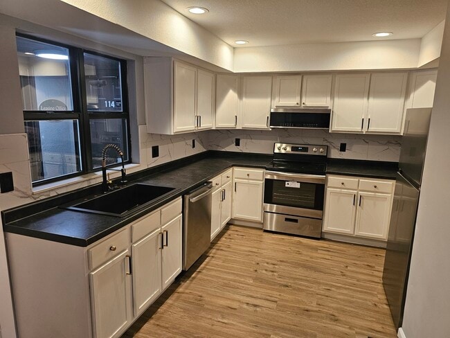 Photo - 1806 S Cottage Grove Ave