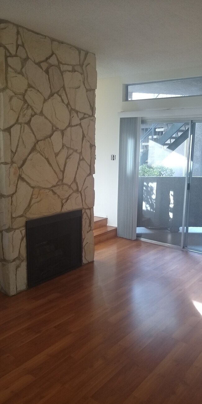 Photo - 13561 Moorpark St Unit 108