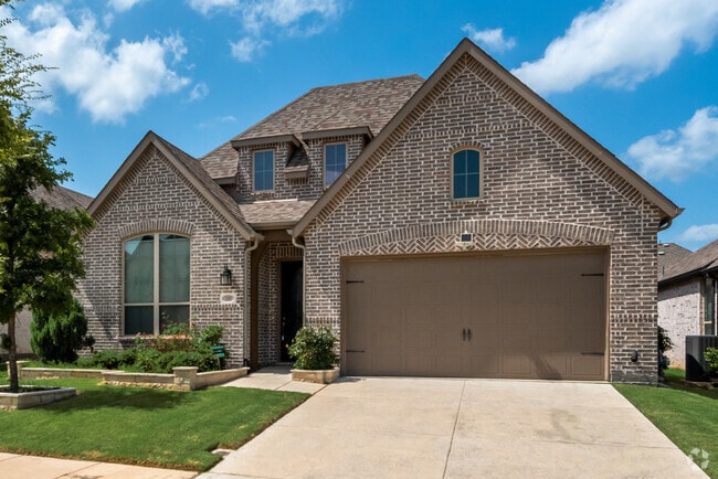 Building Photo - 3105 Columbia Dr Rental