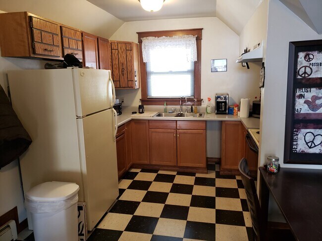 Photo - 521 W 10th St Unidad 3