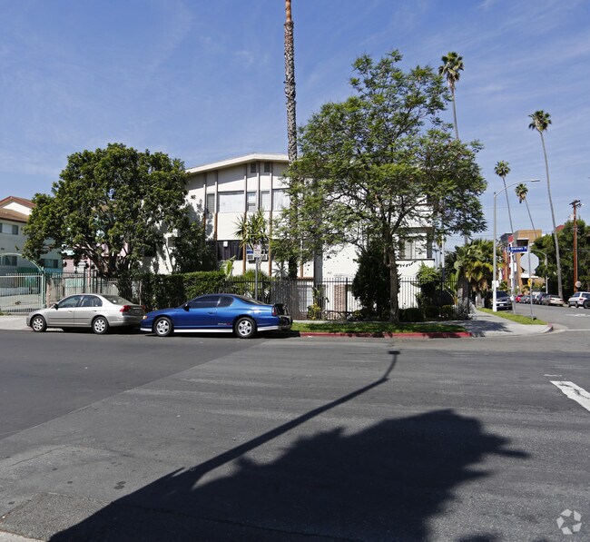 740 S. St. Andrews Pl.