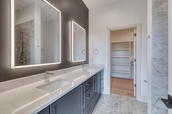 Photo - Parkside On Pearl