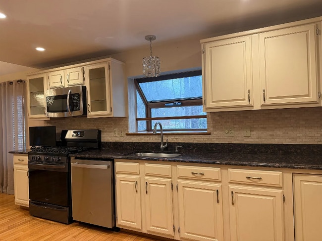 Photo - 17 Bayberry Dr