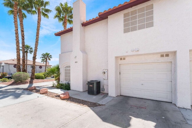 Photo - Move in now to this beautiful 2 story 3 bed 2.5 bath townhome near the Lakes area!