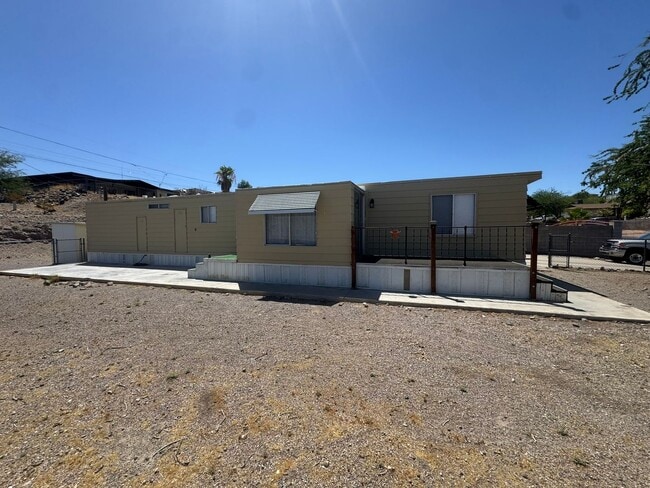 Photo - 2BRE 2BA close to Hwy 95, Shopping, Parks, Colorado River