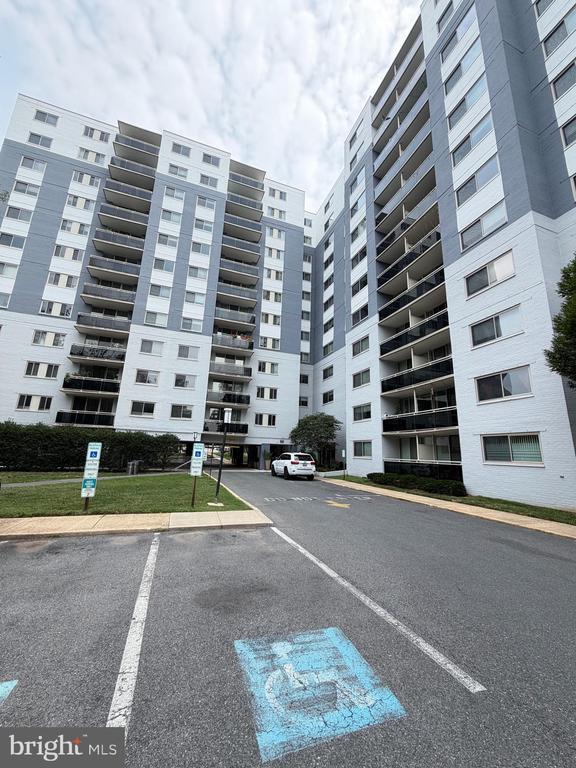 Building Photo - 7333 New Hampshire Ave Unit 507N
