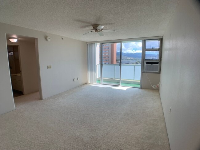 Photo - Salt Lake (Honolulu-Country Club Village 6) - 2 bed, 1 bath, 2 parking stalls