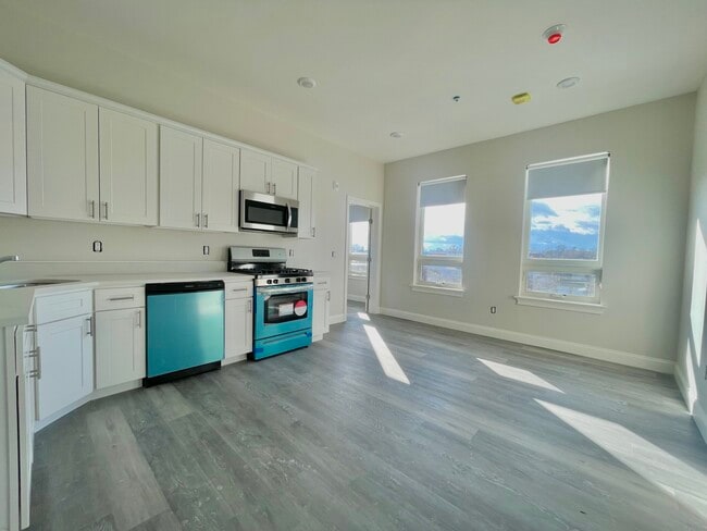 Photo - 5 Fremont St