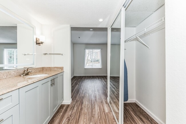 Vivo Living Charlotte (Tryon)