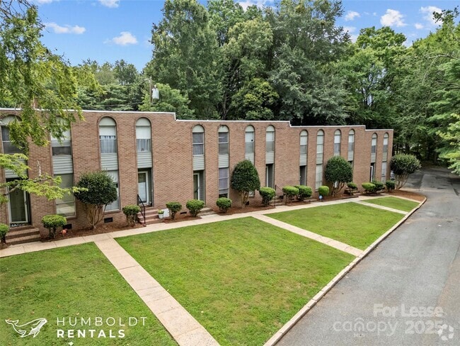Building Photo - 301 Eagle Rd Rental