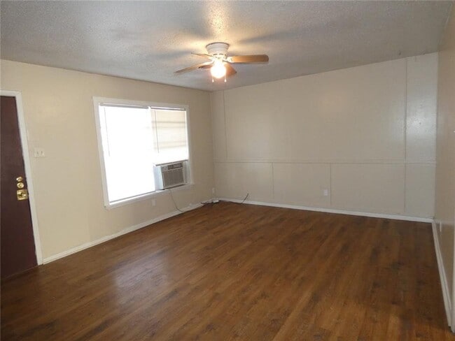 Photo - 3 bedroom, 1 bath