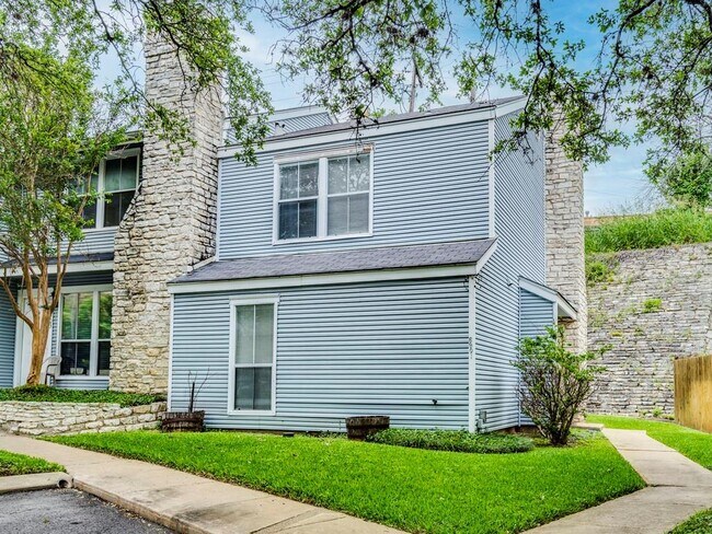 Photo - 6901 Old Quarry Ln