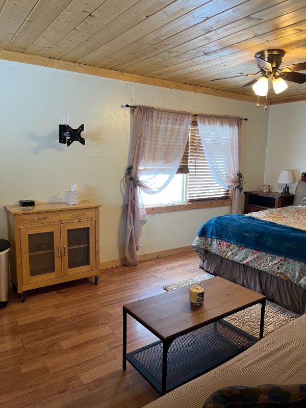 Photo - 4005 Cedar Ave Unit 4005 Cedar Ave. 3