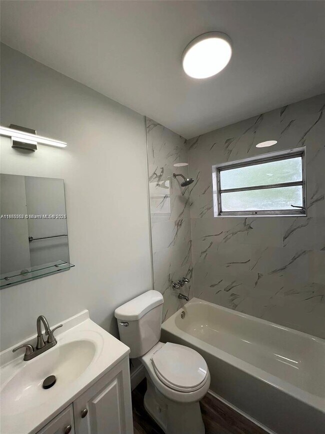 Photo - 245 NE 191st St Unit 3014