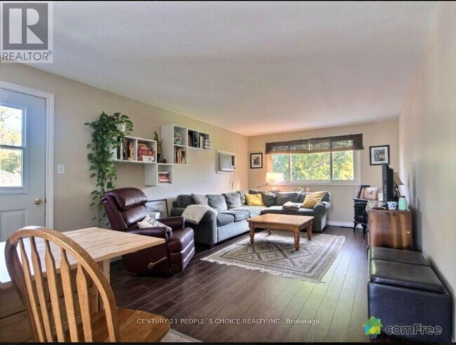 Photo - 3784 Sinnicks Ave