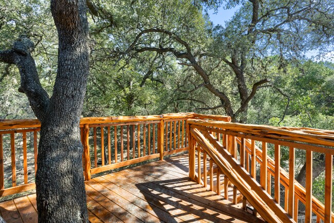 Photo - 105 Hi View Dr