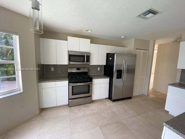 Photo - 13820 NW 22nd St