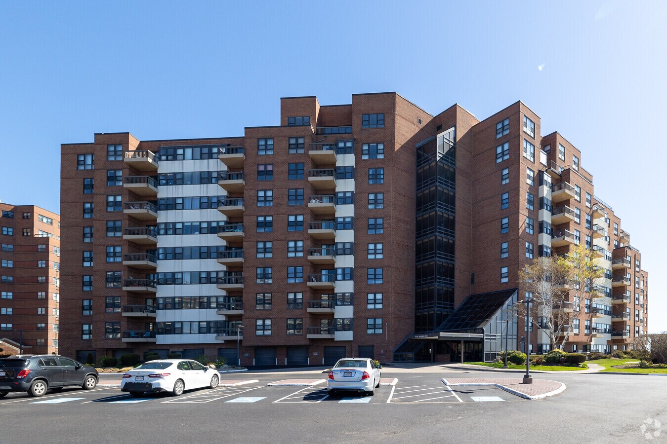Exterior - Seal Harbor Condominiums