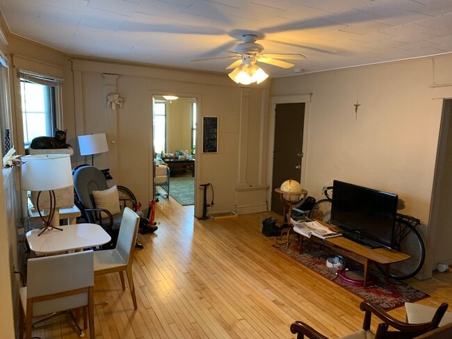 Photo - 114 S Blair St