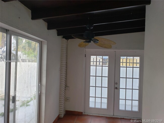 Photo - 3689 NW 14th St Unit B