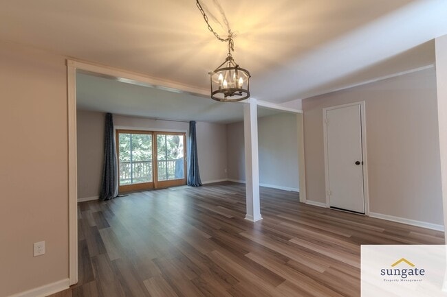Photo - 12 Daria Ct