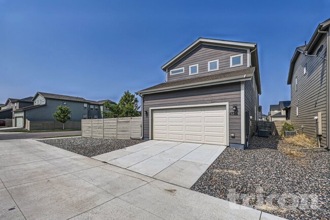 Photo - 4726 Helena St