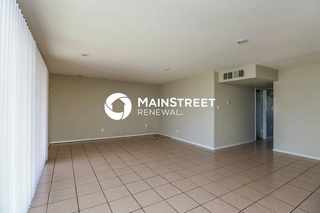 4 Bedroom Pet-Friendly Home in Phoenix, AZ with Main Street Renewal